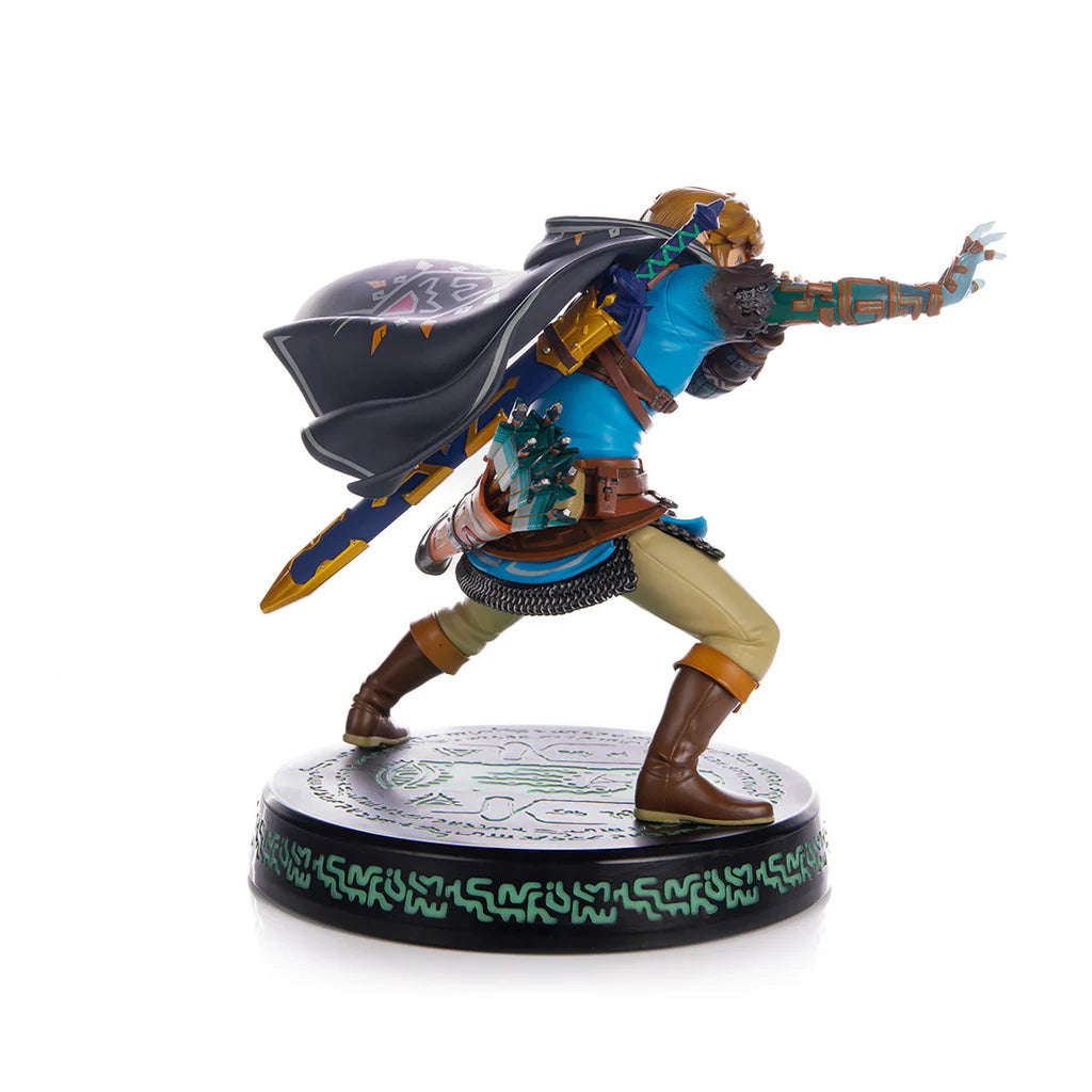 Tears of the Kingdom: Link 9" Statue