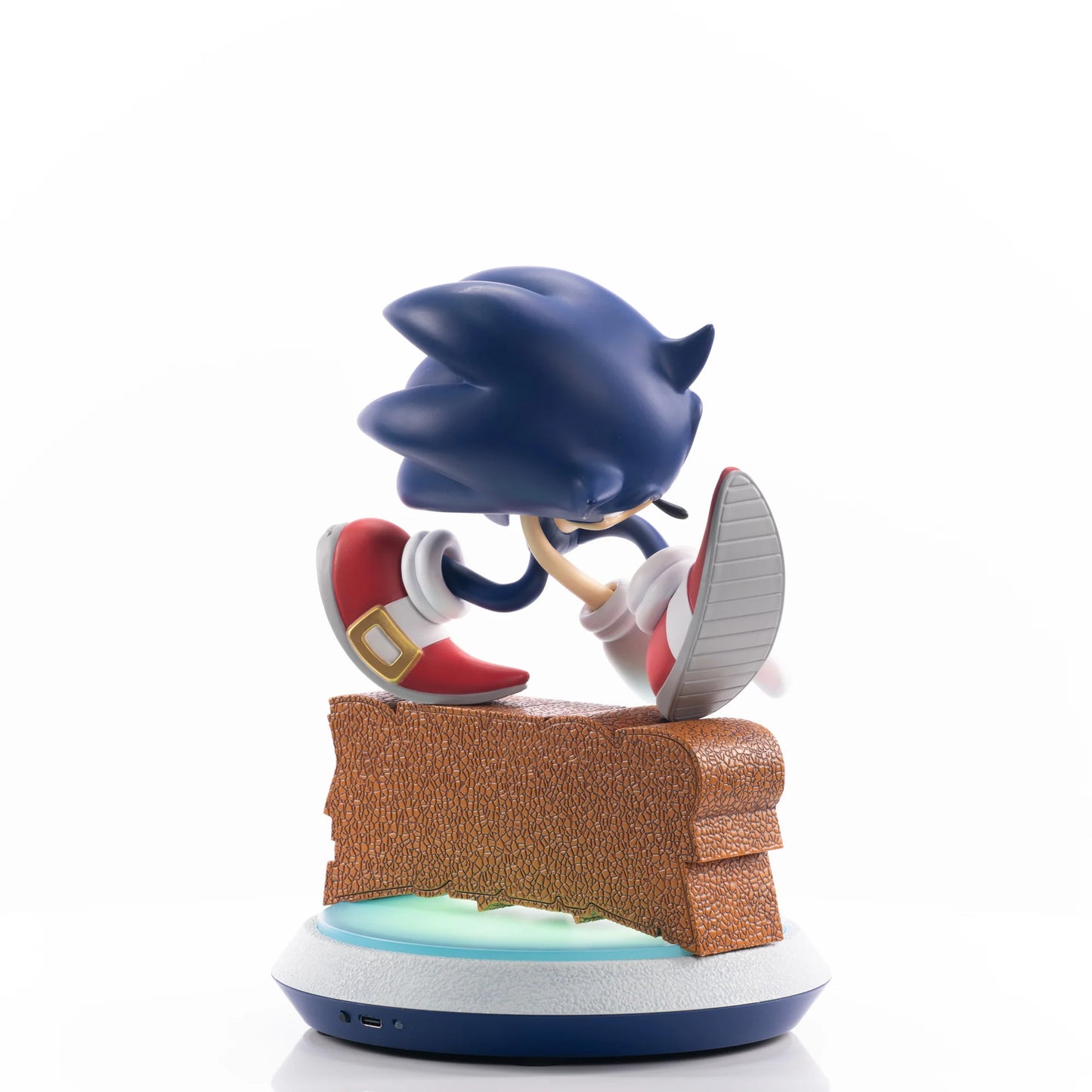 Sonic Adventure 9" Statue Collector's Edition
