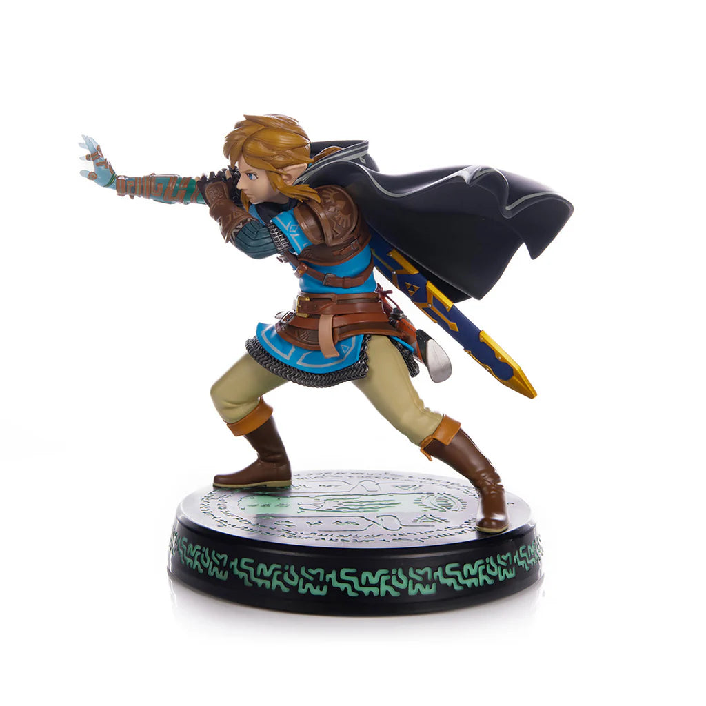 Tears of the Kingdom: Link 9" Statue